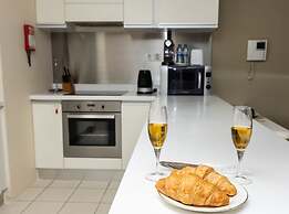 Paradise View Holiday Homes L.L.C.