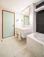 Paradise View Holiday Homes L.L.C.