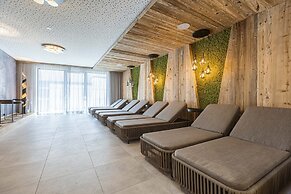 Charming Apartment 850 m From ski Area