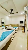 Hotel Gayatri Palace