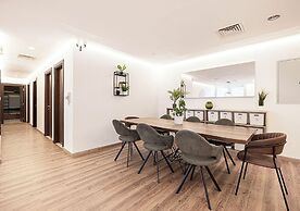 Next'House - Business Boulevard Hostel