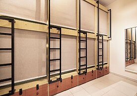 Next'House - Business Boulevard Hostel