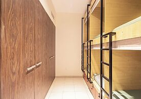 Next'House - Business Boulevard Hostel