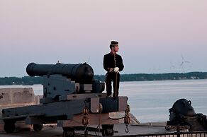 Hotel Wolfe Island