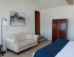 Hotel Wolfe Island