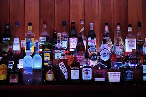 Hotel Wolfe Island