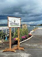 Hotel Wolfe Island
