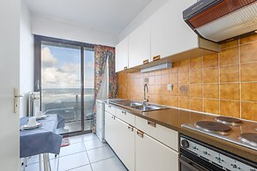 Flat With Frontal sea Views and Parking