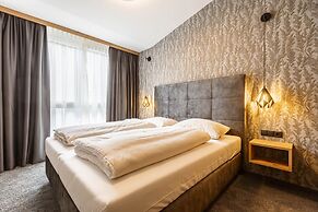 Pleasant Apartment With Shared Pool