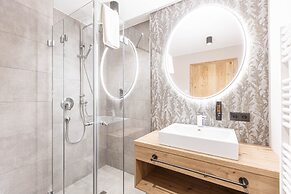 Pleasant Apartment With Shared Pool