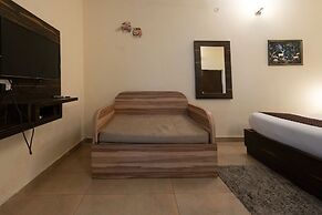Corbett Evergreen Resort