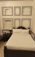 HOTEL MANDAWA VILAS