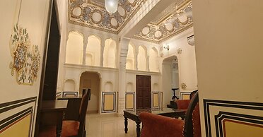 HOTEL MANDAWA VILAS