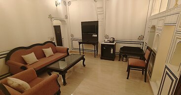 HOTEL MANDAWA VILAS