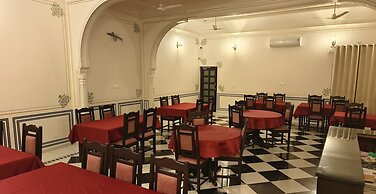 HOTEL MANDAWA VILAS