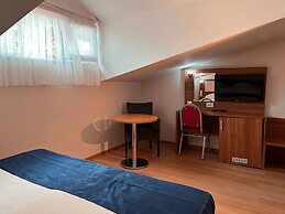 The Riada Hotel