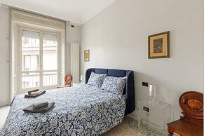 Elegant Apartment Near Duomo