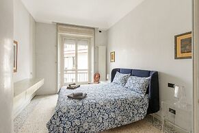 Elegant Apartment Near Duomo