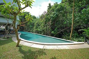 Greenforest Anahata 4 Star Hotel