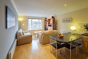 Host Stay Seal View