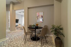 Loggia Luxe 5BR Living in Universitatii Area