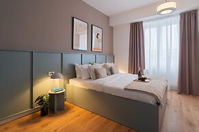 Loggia Luxe 5BR Living in Universitatii Area