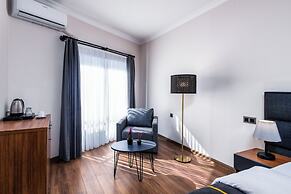 SH HOTEL