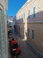 6 Roosevelt Str.