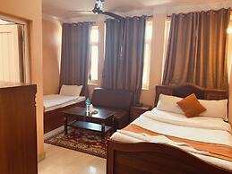 Om Mandakini Hotel