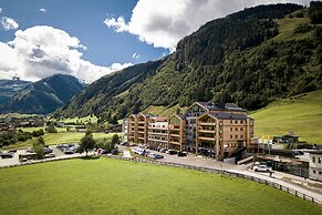 Lovely Apartment With Mountain Views