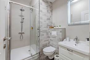 Finn Luxury Rooms