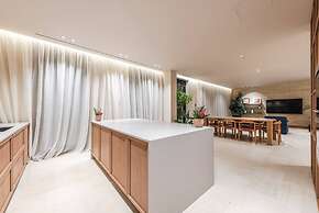 Jerina Mansion 6BR Villa With Private Pool