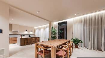Jerina Mansion 6BR Villa With Private Pool