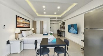 Heritage - Modern Studio Shared Pool, City Centre