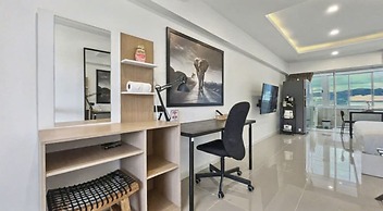 Heritage - Modern Studio Shared Pool, City Centre