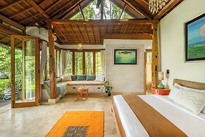 Private Pool Villa in ubud with Jungle View