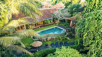 Private Pool Villa in ubud with Jungle View