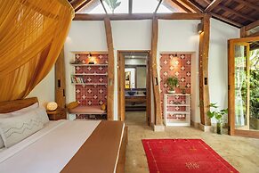Private Pool Villa in ubud with Jungle View
