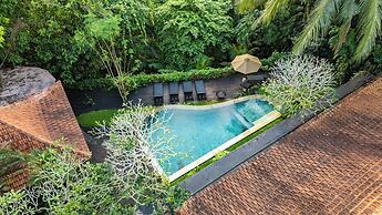 Private Pool Villa in ubud with Jungle View