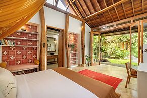 Private Pool Villa in ubud with Jungle View