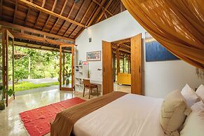 Private Pool Villa in ubud with Jungle View