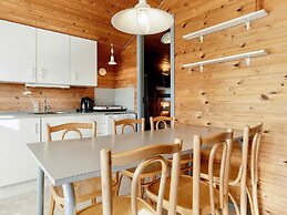 Pretty Cabin in Camping Resort