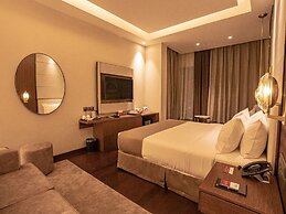 Best Western PLUS Runway