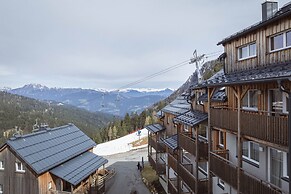 Chalet With Mountain Views