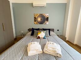 Modern Apt Next to M3 Metro, Milan
