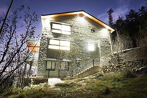 Sunday Premium 5 BHK Villa Mihika, Shimla