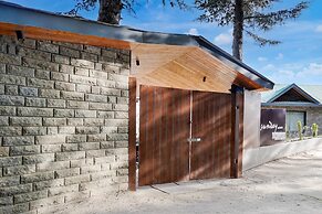 Sunday Premium 5 BHK Villa Mihika, Shimla
