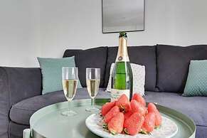 Elegant Flat - 2br-6p