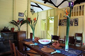 Bagas Zakariah Orchard Lodge