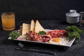 Queen Cafe Hotel